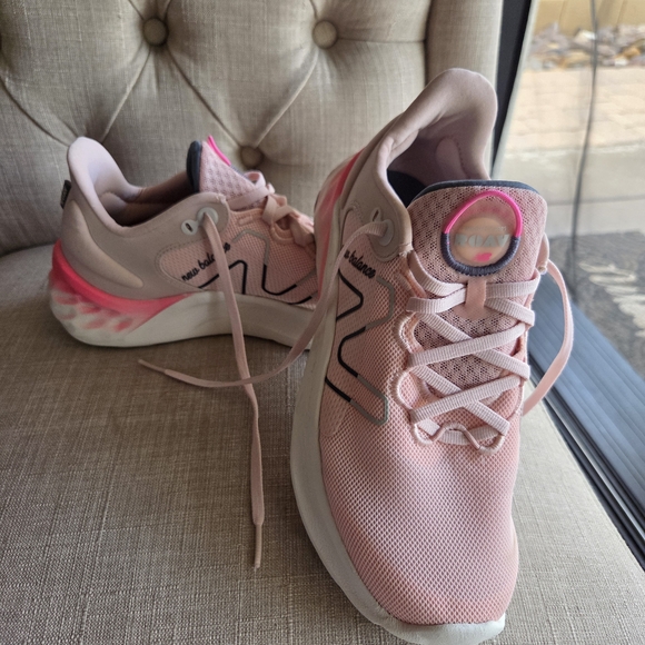 New Balance Shoes - New Balance Fresh Foam Roav V2 Womens Running Shoes Pink